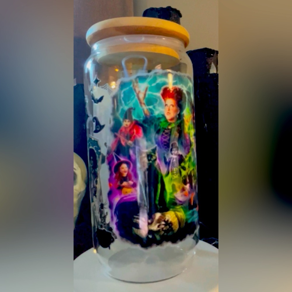 Set of (8) hocus pocus glasses